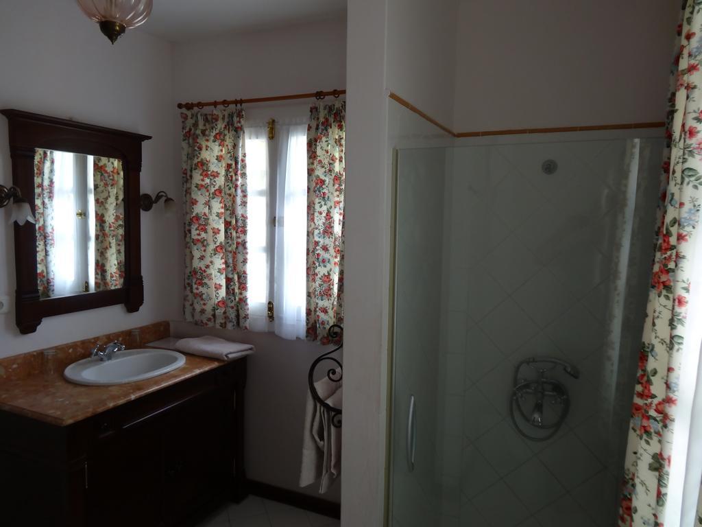 Bed And Breakfast Maison Papaye La Gaulette Habitación foto